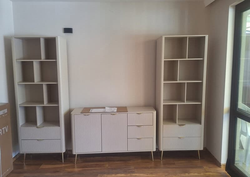 Сглобяване на библиотека IKEA BILLY във Варна